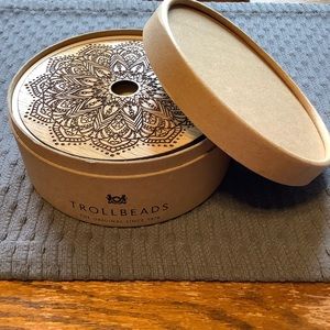 *Rare🎉* Trollbeads Stackable Case w Magnifying Glass